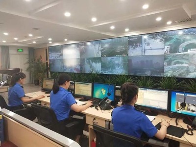 線上線下同發(fā)力，信息服務(wù)零距離